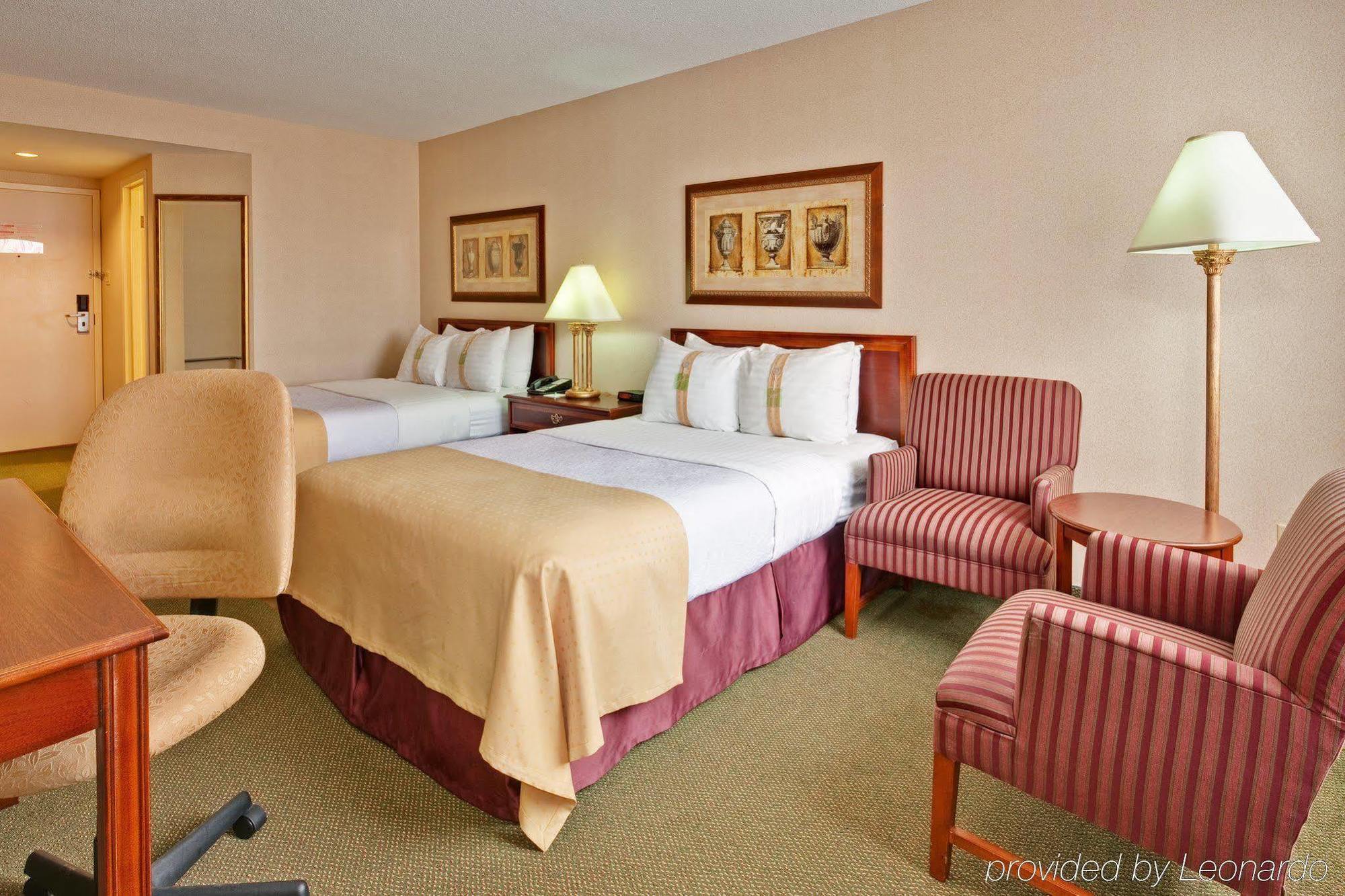 Holiday Inn Express & Suites Mississauga-Toronto Southwest, An Ihg Hotel Phòng bức ảnh