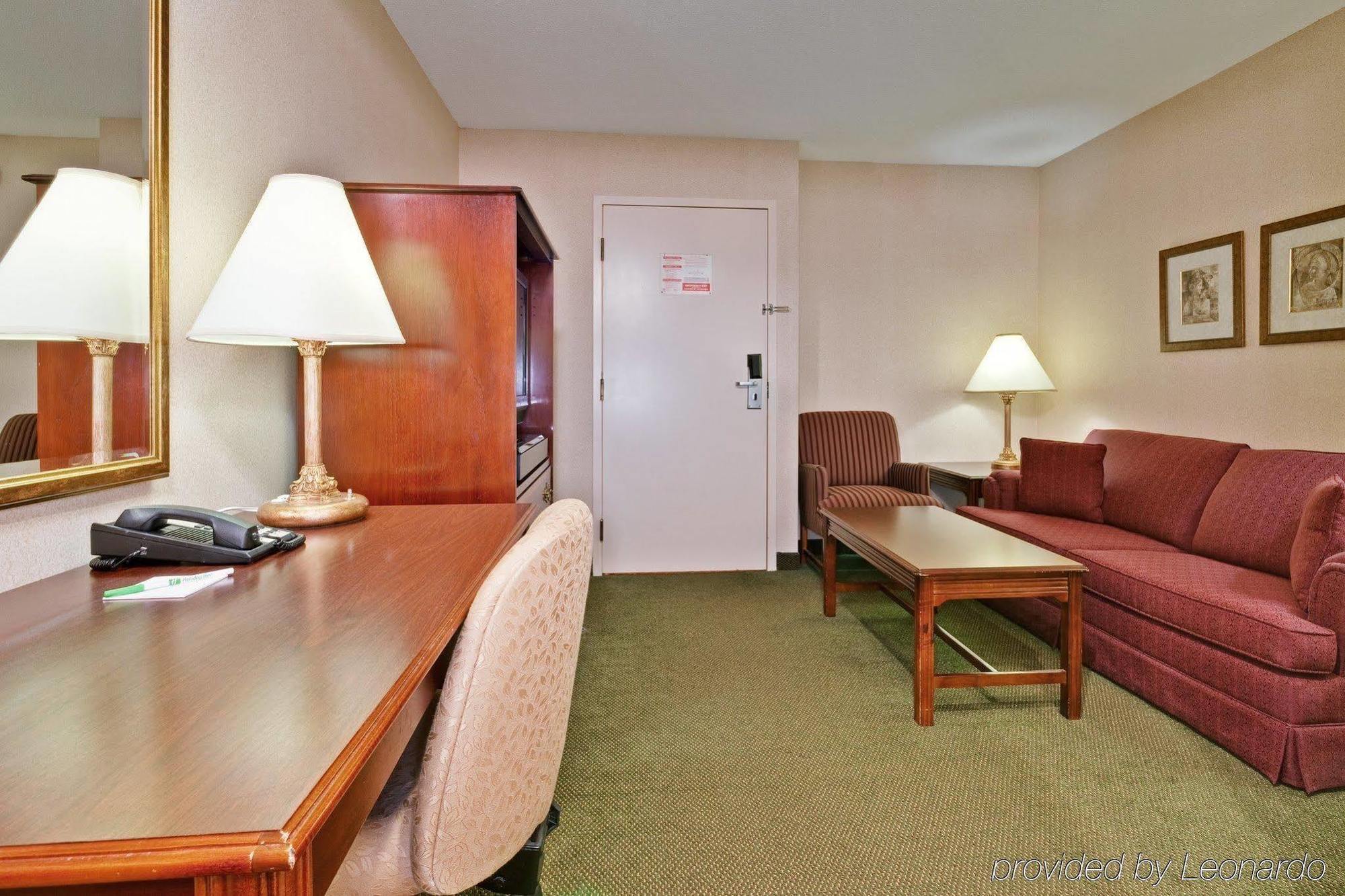 Holiday Inn Express & Suites Mississauga-Toronto Southwest, An Ihg Hotel Ngoại thất bức ảnh